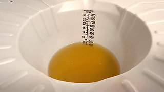 Daily Pee Diary: Desperately Needing to Pee in the Morning: Measuring Urine Output for 3 Days: Pee Diary 1: Bootyful Bella B