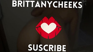 Flashing Bare Pussy on the House of My Neighbor