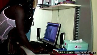 Ebony Amateur African Cutie Wakes To Masturbate And Fuck