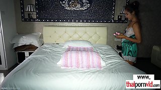 Amateur Porn Thai massage whore riding on penis