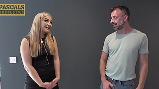 The fat woman Roxee Couture has sex with her boyfriend in pantyhose