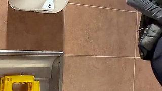 Cheating Wife Begs for Creampie During Sneaky Hookup in Public Washroom